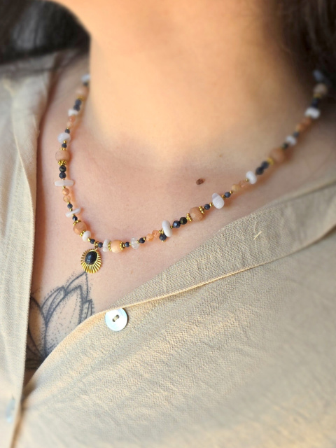 Naszyjnik | CHALCEDON | SZAFIR | KAMIEŃ SŁONECZNY Naszyjnik | CHALCEDON | SZAFIR | KAMIEŃ SŁONECZNY